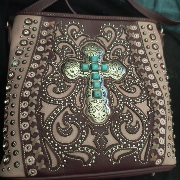 Montana West - Picture 5 of 5